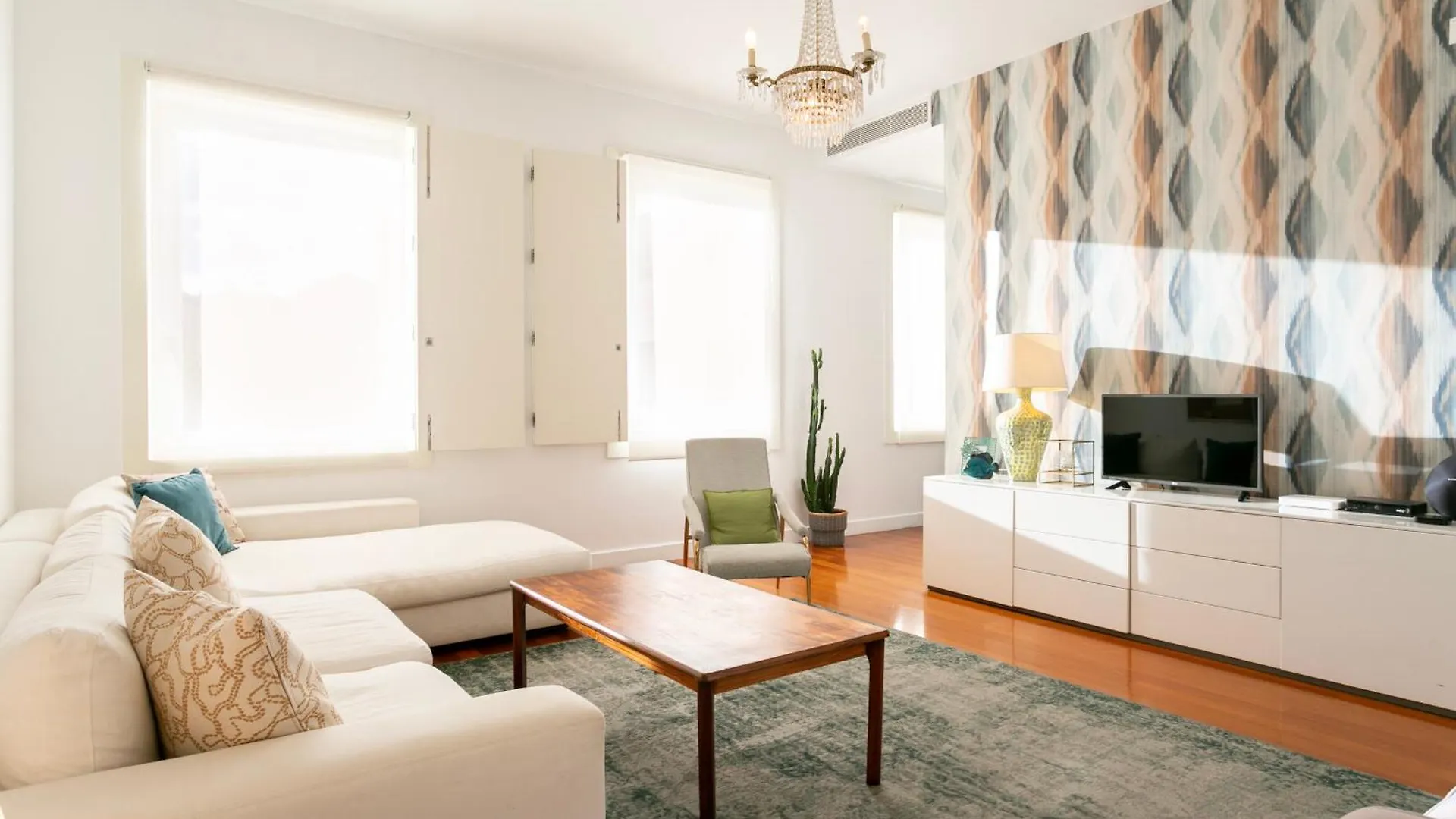 Apartment Carmo 0*, Lisbon Portugal
