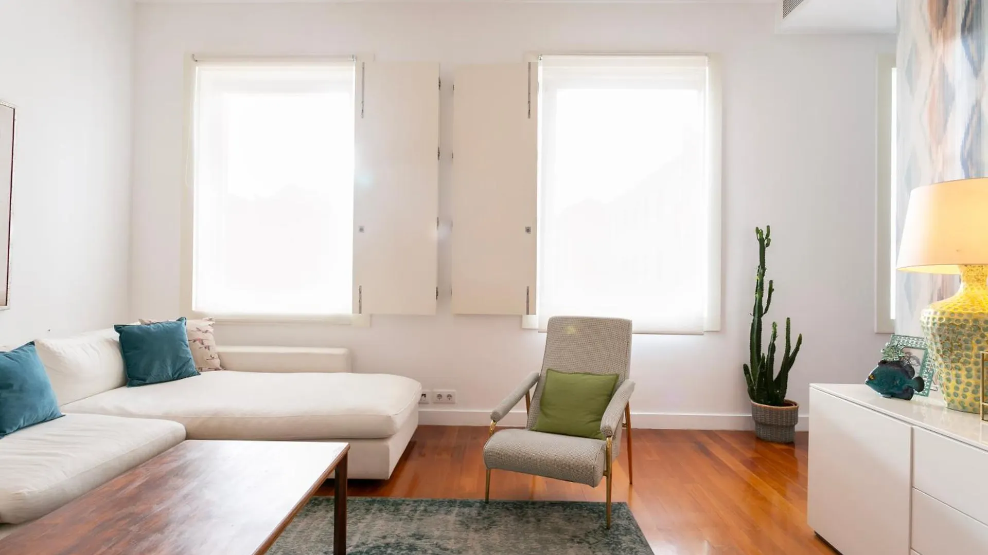 Apartment Carmo 0*, Lisbon